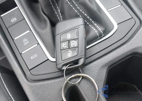 2024 Volkswagen Jetta 1.5T Se z USA, uszkodzony, nr VIN 3VWEM7BUXRM049717